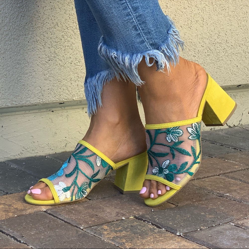 Brisbane Floral Mesh Embroidered Block Heel Mule - Picture 3 of 8